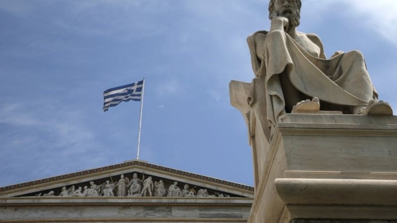Sokrates Grécko vlajka 800px (SITA/AP)